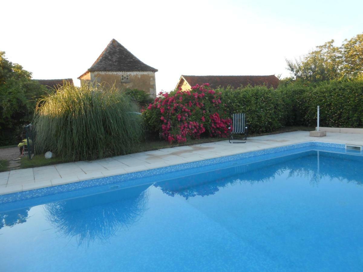 Bed and Breakfast Le Roussel à Le Buisson-de-Cadouin Extérieur photo